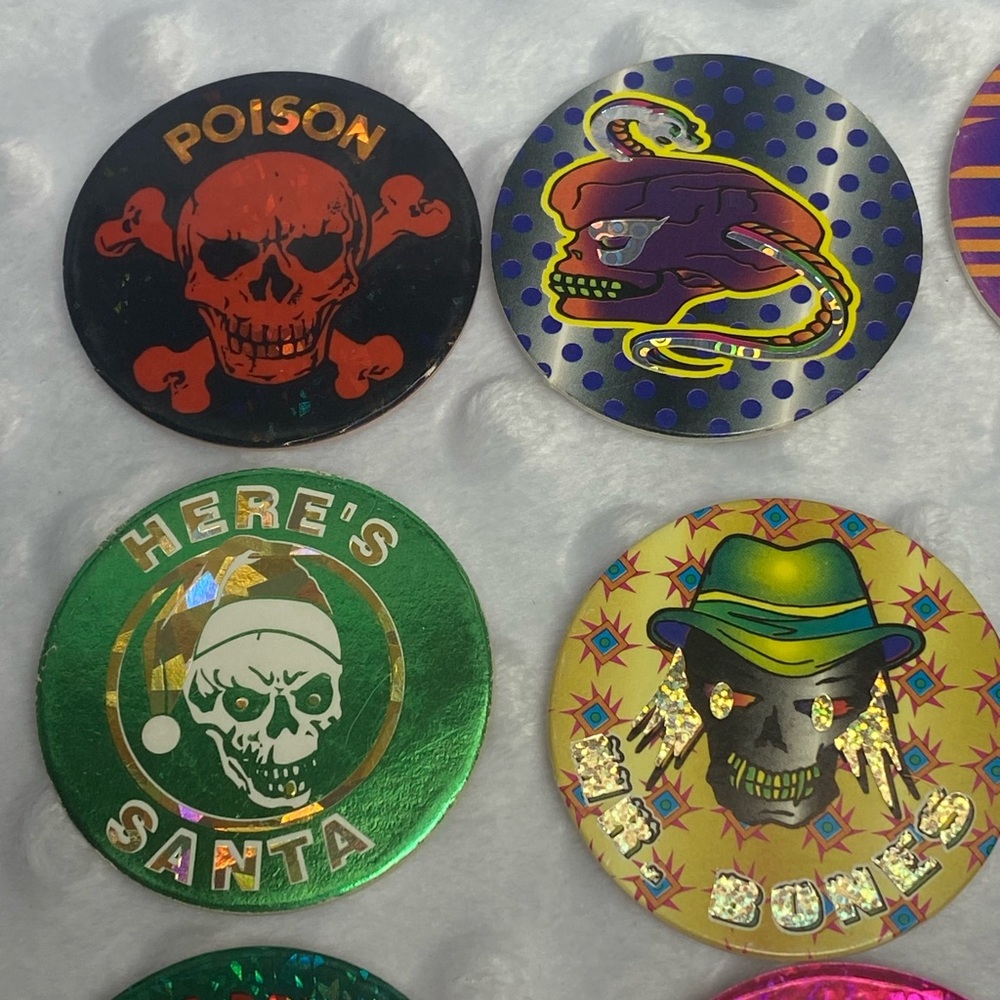 POGs Lot of 42 Skulls with Foil 1990’s - Picture 10 of 14